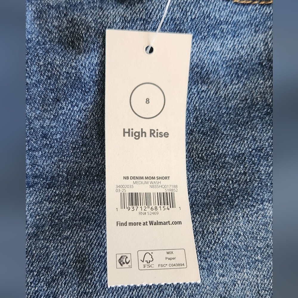 👖 No Boundaries Women’s Blue Denim High-Rise Shorts – Size 8, NWT - Picture 3 of 14